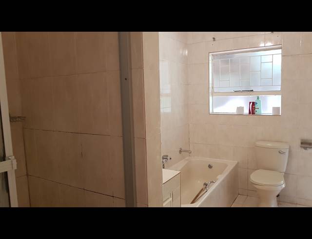 4 BEDROOM HOUSE RENTED IN MONTROSE